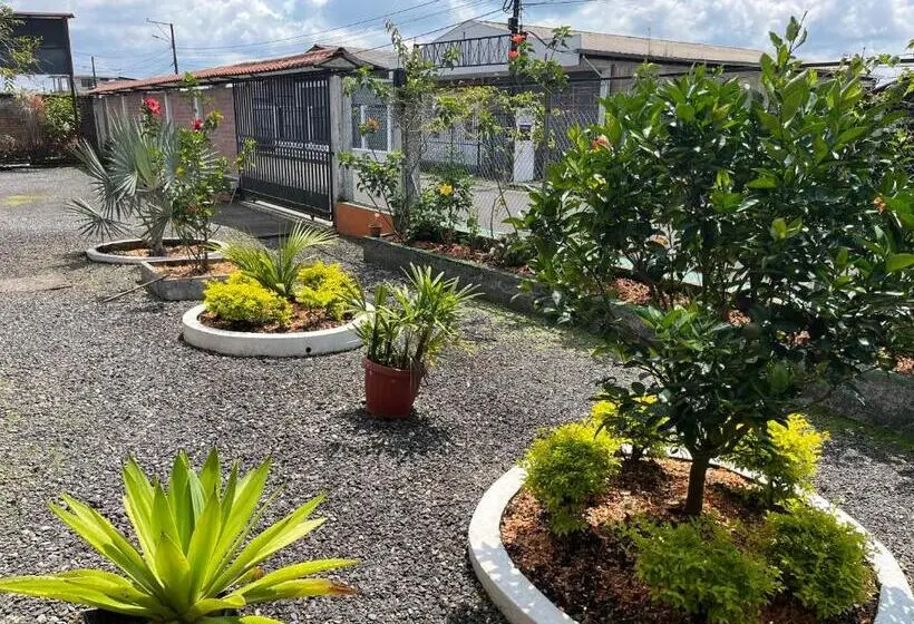 Habitació Familiar Vista Jardí, Hosteria Shell