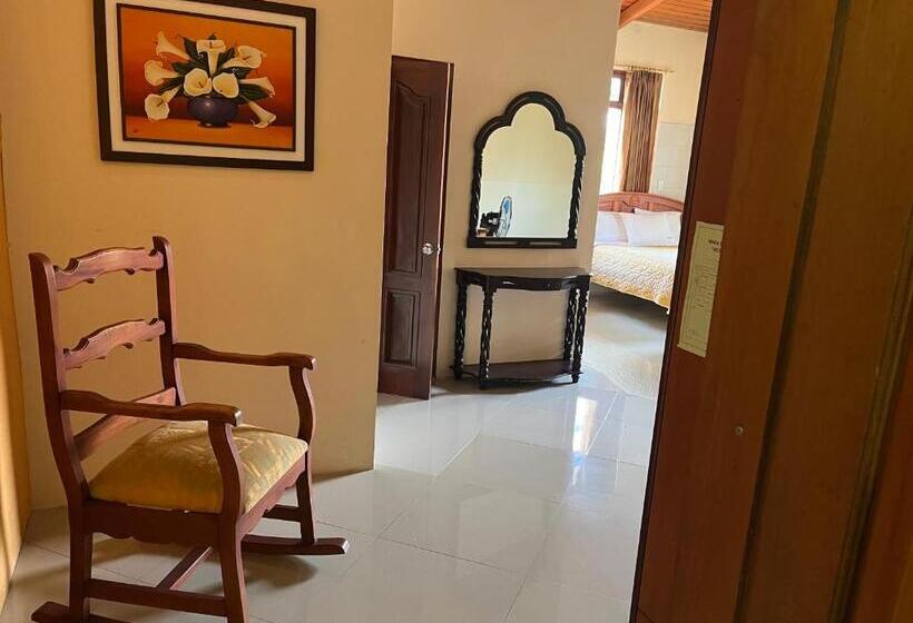 اتاق خانوادگی با چشم‌انداز باغ, Hosteria Shell