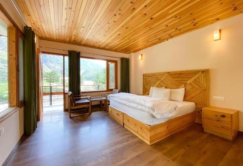 スーペリアールーム, Batseri Sangla