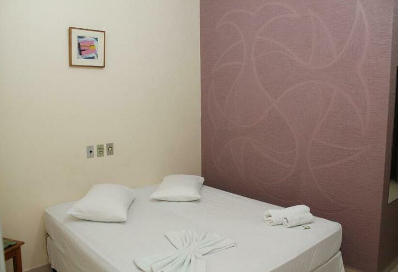 Номер Стандарт Трехместный, Emburi