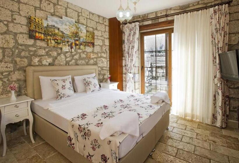 اتاق لوکس سه تخته, İncekara