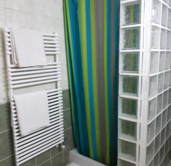 四人标准间, Magdolna Vendégház Magánszálláshely