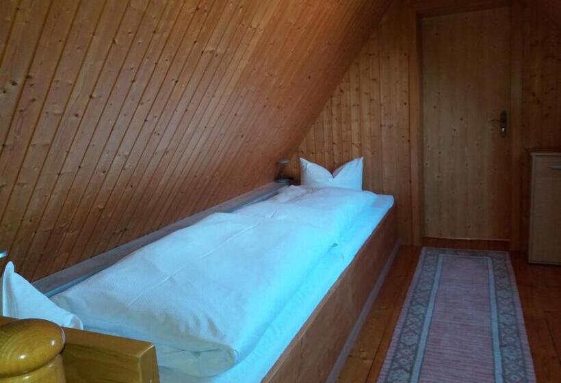 メゾネットスイート, Windmühlenhof