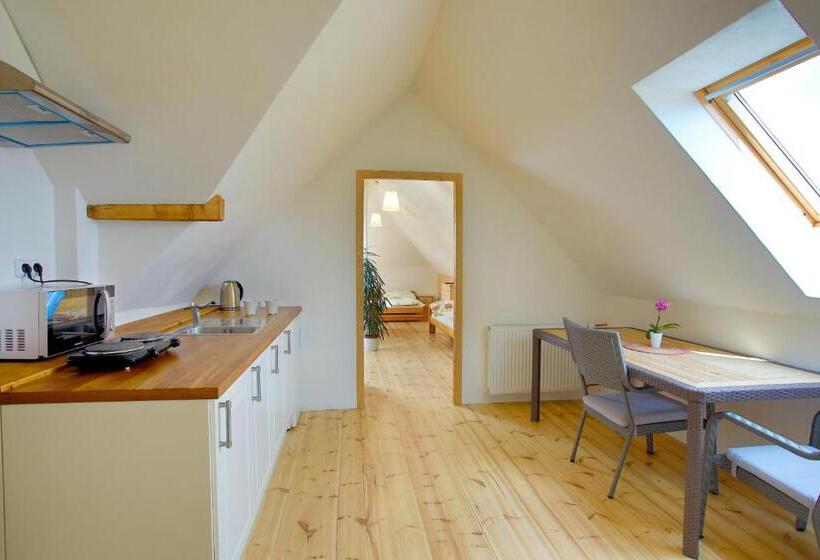 Трехместный Номер Стандарт Совместная Ванная, Hostinec U Rudy