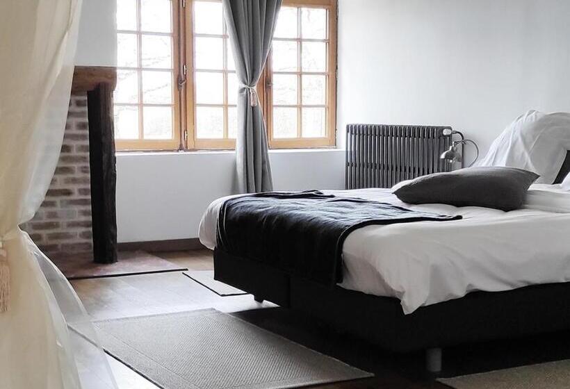 חדר סופריור, Hameau De La Fausse Sauge