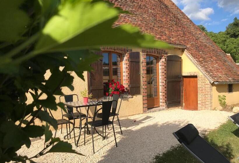 דירת שני חדרים, Hameau De La Fausse Sauge