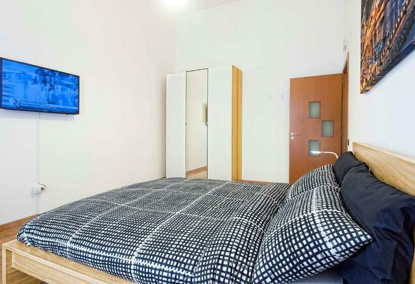 اتاق لوکس, La Nuova Cittadella