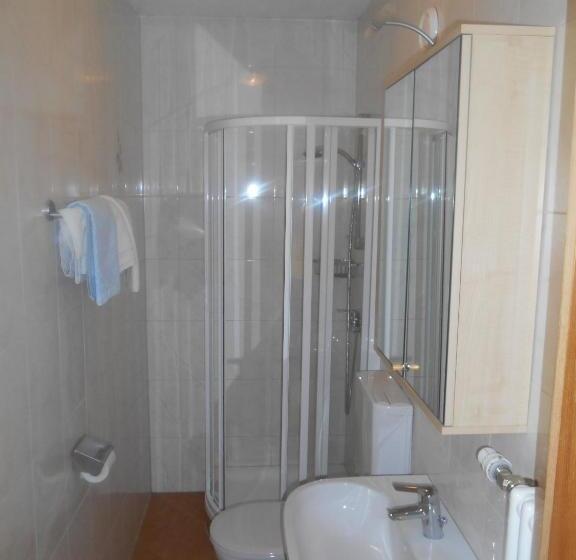 غرفة قياسية ثلاثية, Gasthof Trattner Pension Waldhof