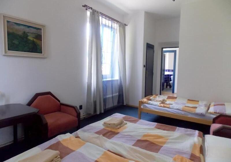 Номер Стандарт Трехместный, Britz