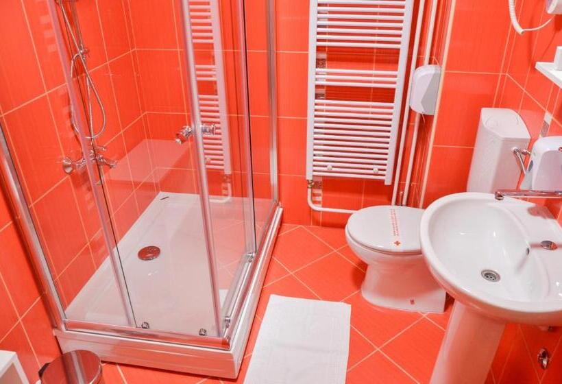 اتاق استاندارد سه نفره, Jet Set Pale