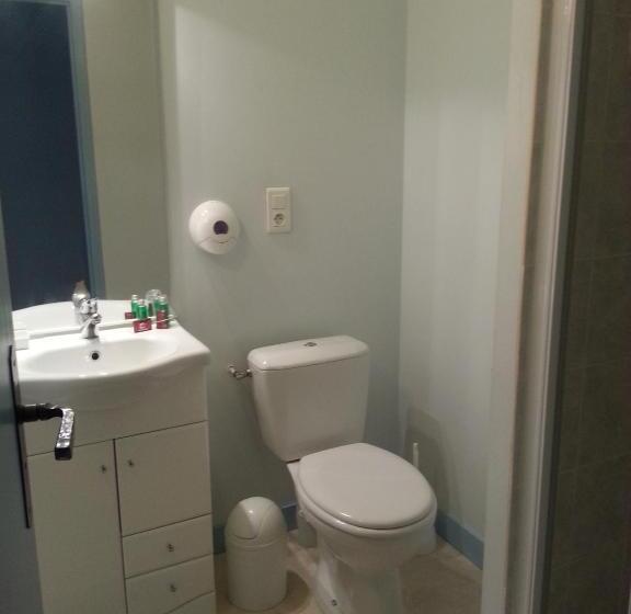 غرفة قياسية, L'auberge Du Tire Bouchon