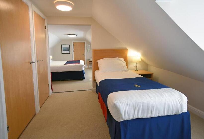 Номер Стандарт Трехместный, Royal Southern Yacht Club