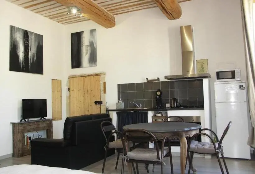 コンフォートワンルーム, Domaine Saint Martin