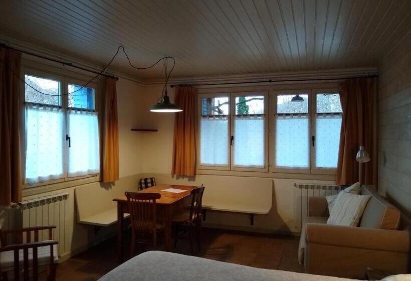 חדר סטודיו סטנדרד, Hostal D éller