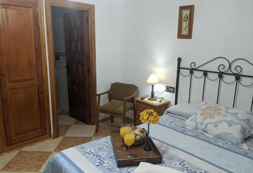 اتاق استاندارد با بالکن, Hostal Moraima