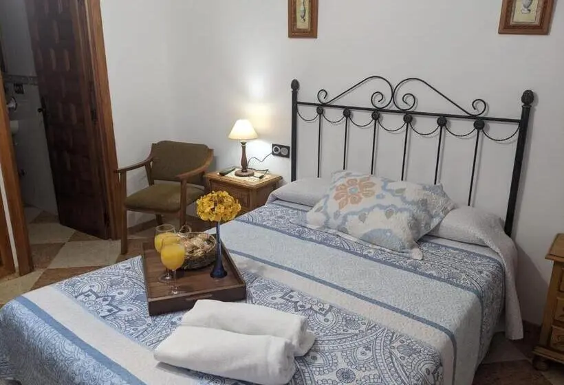 اتاق استاندارد با بالکن, Hostal Moraima