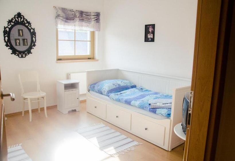 标准间, Penzion Pod Hůrkou