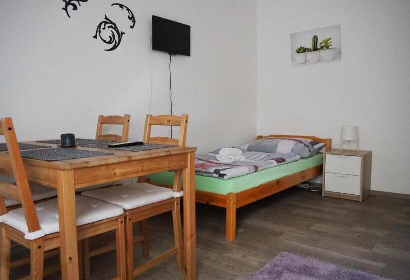 غرفة قياسية رباعية, Penzion Zelený Háj