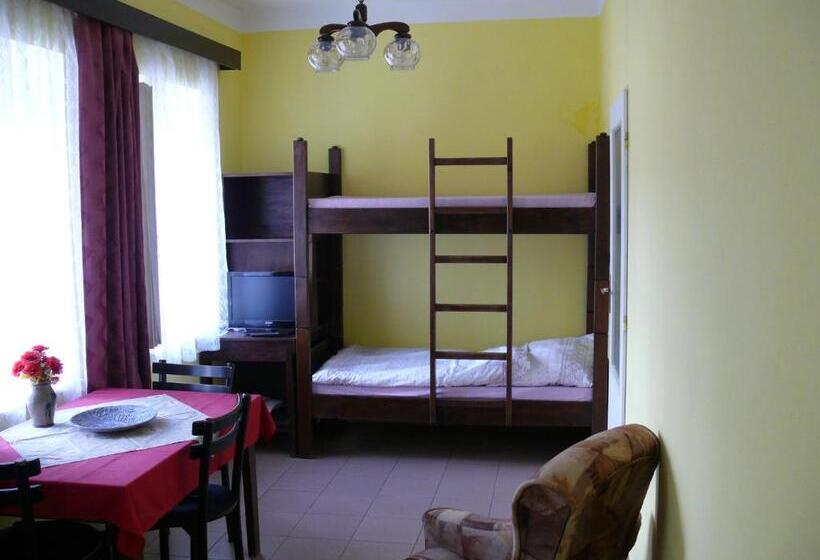 חדר סטנדרט לארבעה, Pension A Restaurace Rudolec