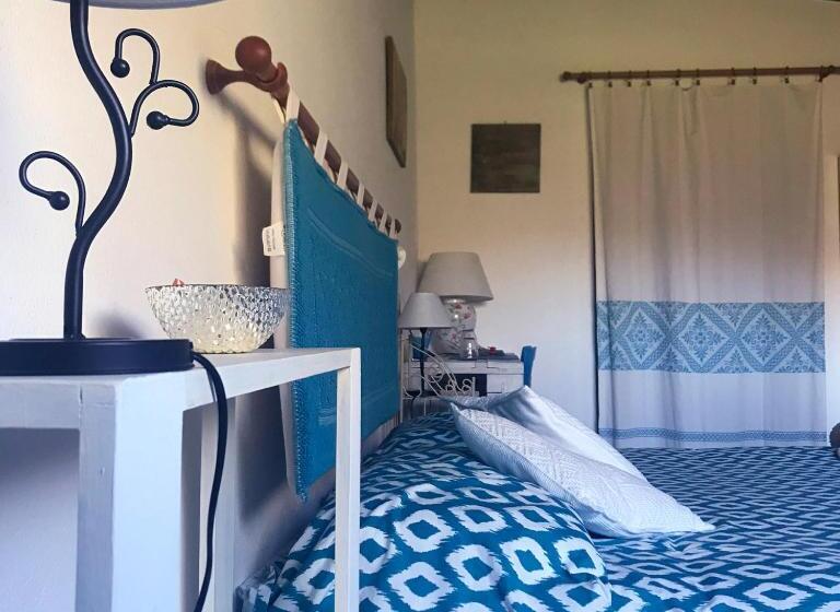 コンフォートトリプルルーム, B&b La Tasgia