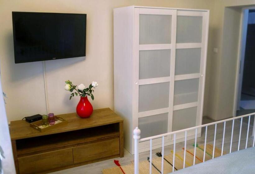 Номер Deluxe, La Salcia Linistita   Murighiol