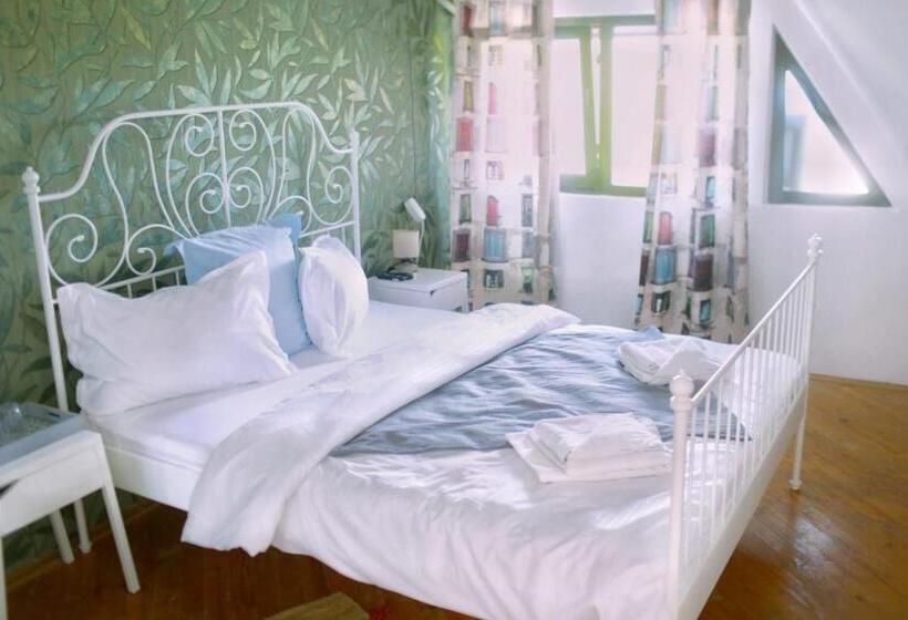 Номер Стандарт, La Salcia Linistita   Murighiol