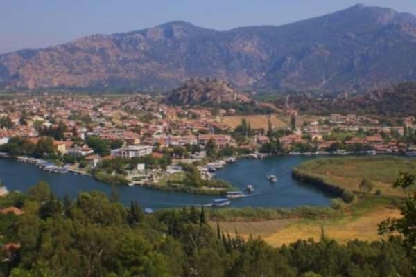 标准三人间, Rose Pension