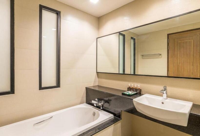 Estúdio Estandar Vista Piscina, Ananta Burin Resort   Sha Extra Plus