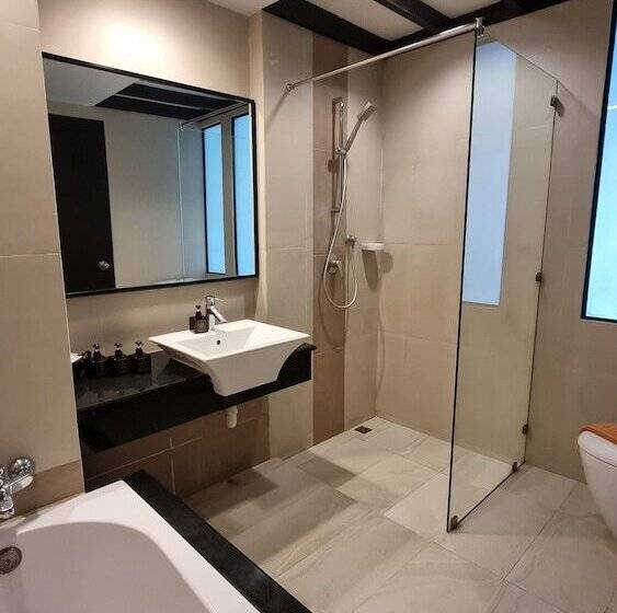 Quarto Deluxe Vista Piscina, Ananta Burin Resort   Sha Extra Plus