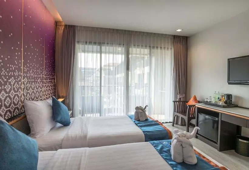 اتاق لوکس با چشم‌انداز استخر, Ananta Burin Resort   Sha Extra Plus