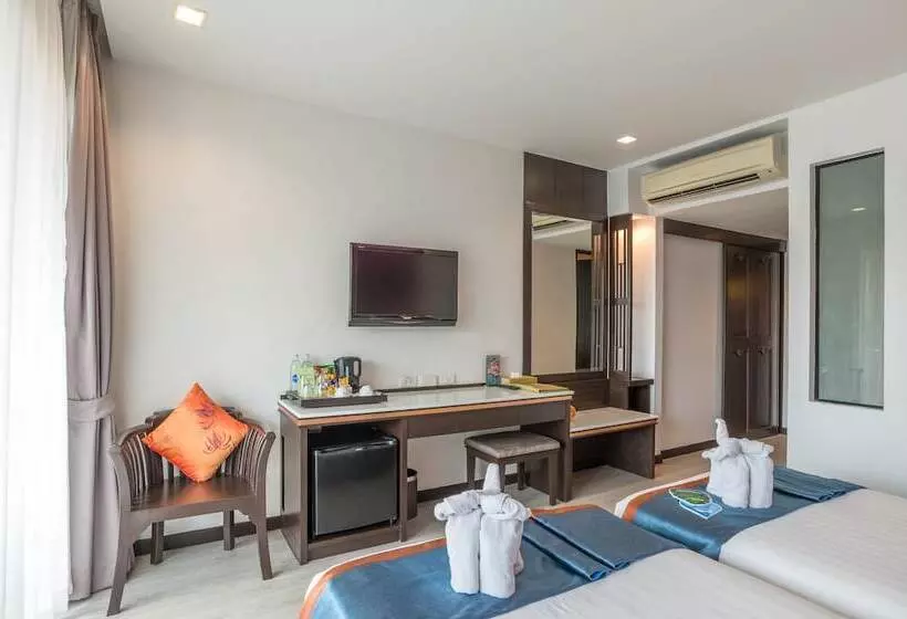 اتاق لوکس با چشم‌انداز استخر, Ananta Burin Resort   Sha Extra Plus