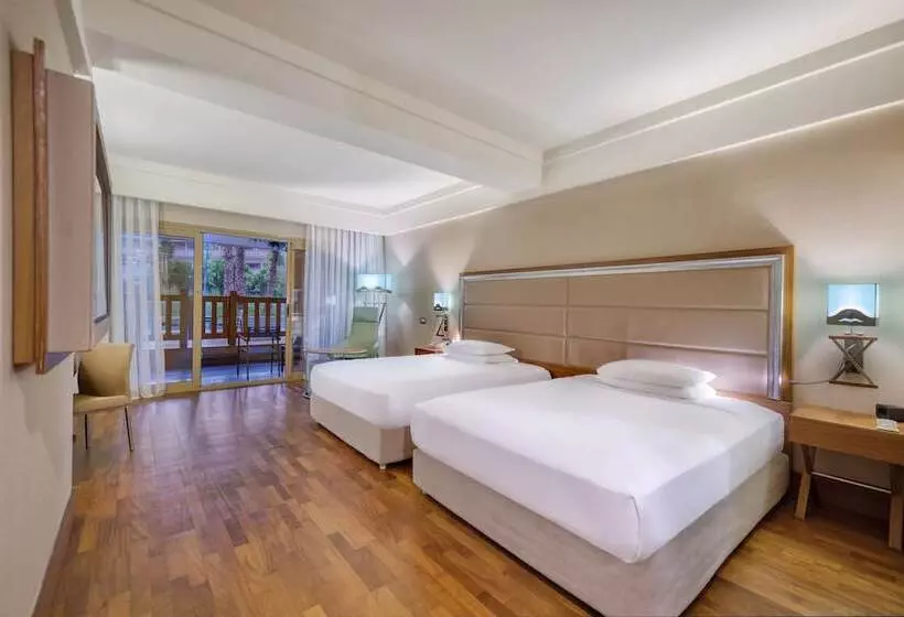 اتاق لوکس, Hilton Dalaman Sarigerme Resort & Spa
