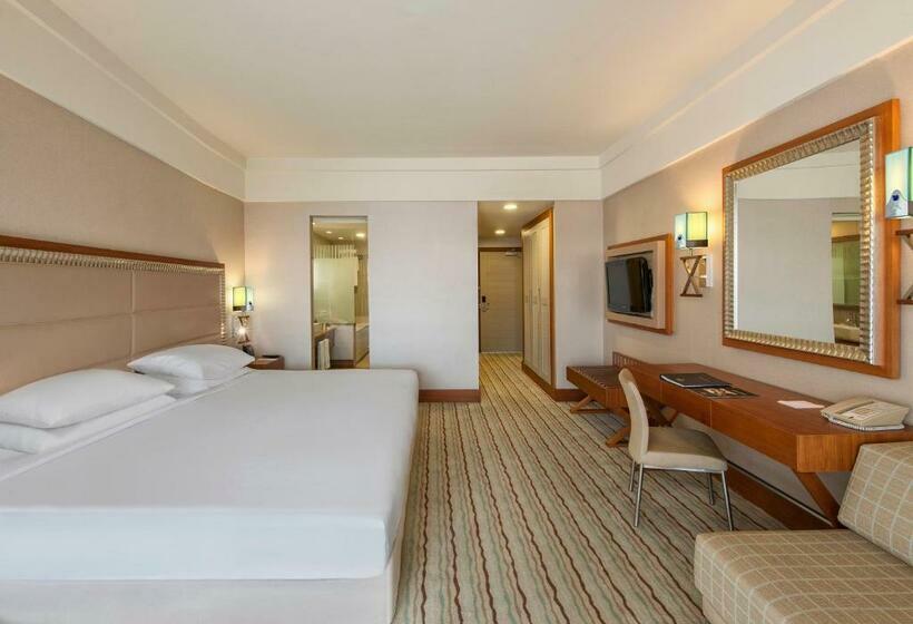 Стандартный Номер Кровать Кинг, Hilton Dalaman Sarigerme Resort & Spa