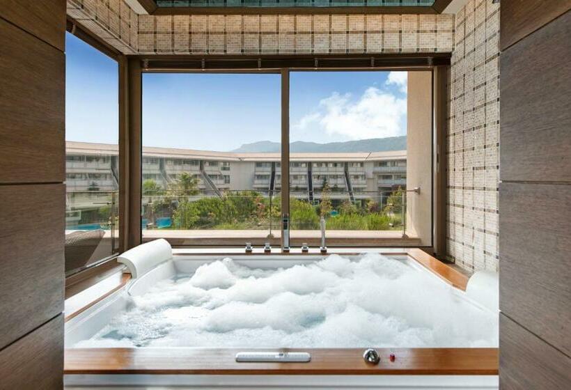 Люкс Вид на Море, Hilton Dalaman Sarigerme Resort & Spa
