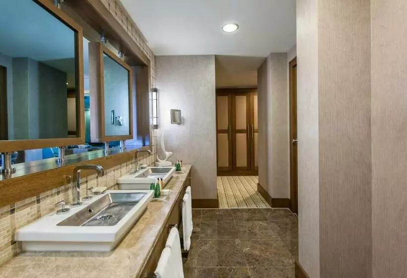 سوییت با چشمانداز دریا, Hilton Dalaman Sarigerme Resort & Spa