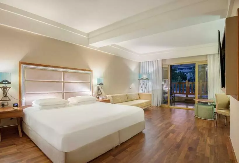 اتاق لوکس خانوادگی, Hilton Dalaman Sarigerme Resort & Spa
