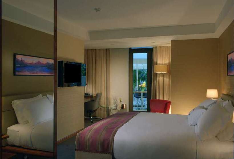Standard Room King Size Bed, Hilton Dalaman Sarigerme Resort & Spa