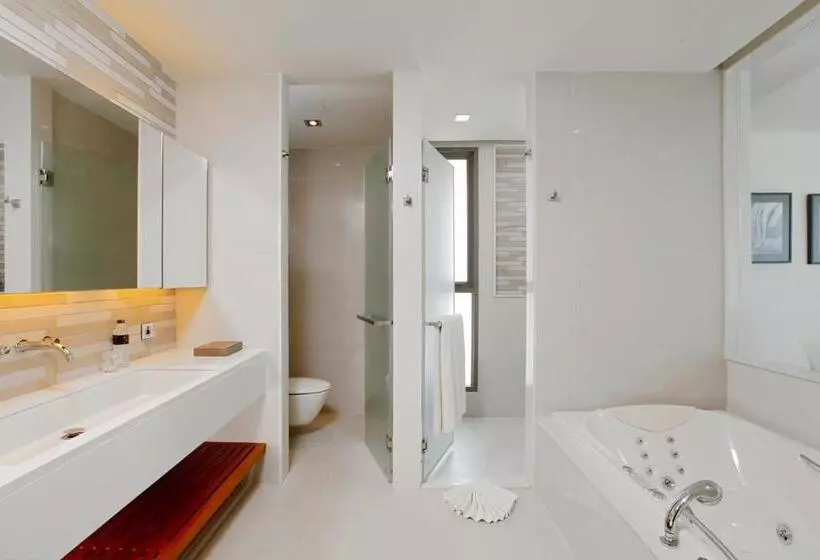 ویلای 3 خوابه, Cape Sienna Phuket Gourmet Hotel & Villas Sha Extra Plus
