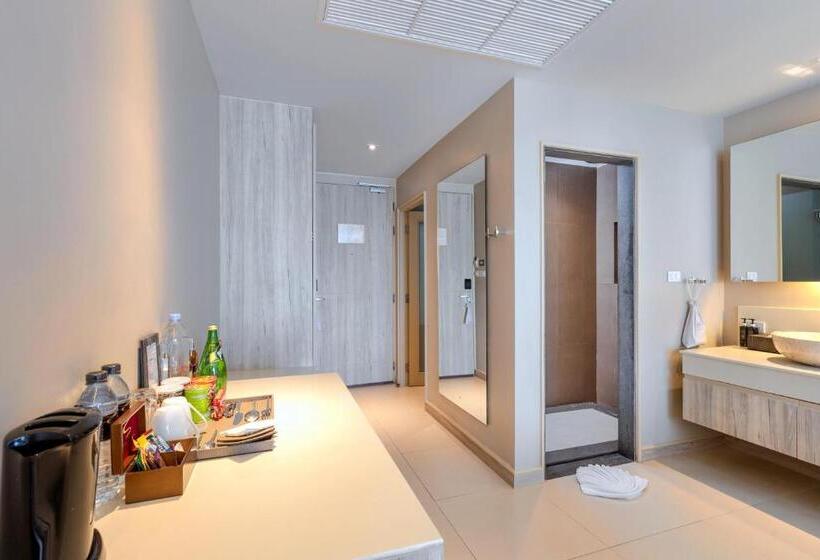 디럭스 룸 바다 전망, Cape Sienna Phuket Gourmet Hotel & Villas   Sha Extra Plus