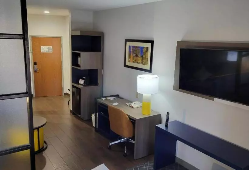 エクゼクティブスイート, Comfort Suites