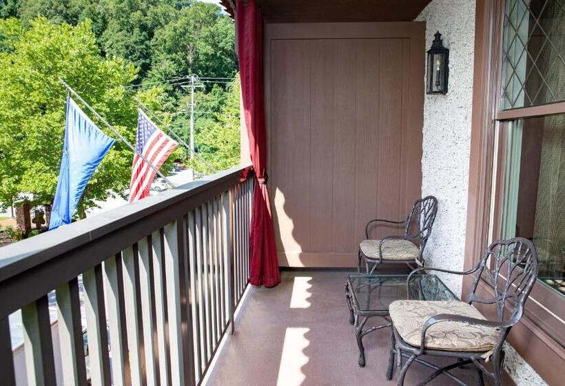 جناح سرير كينج, Grand Bohemian Asheville, Autograph Collection