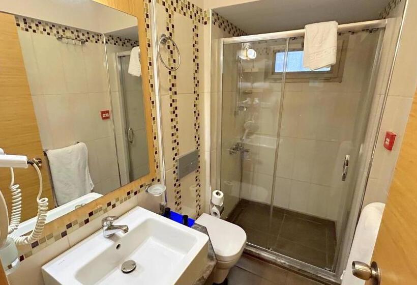 اتاق استاندارد یک نفره, Istankoy