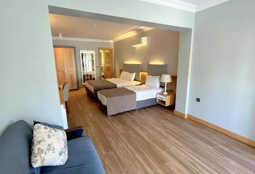 Superior Triple Room