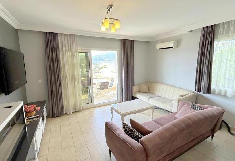 اتاق خانوادگی با چشمانداز دریا, Istankoy