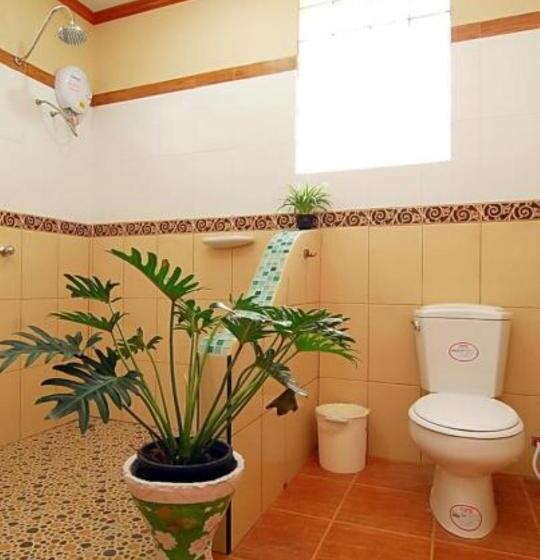 带花园景观和一个卧室的别墅, Lanta Il Mare Beach Resort