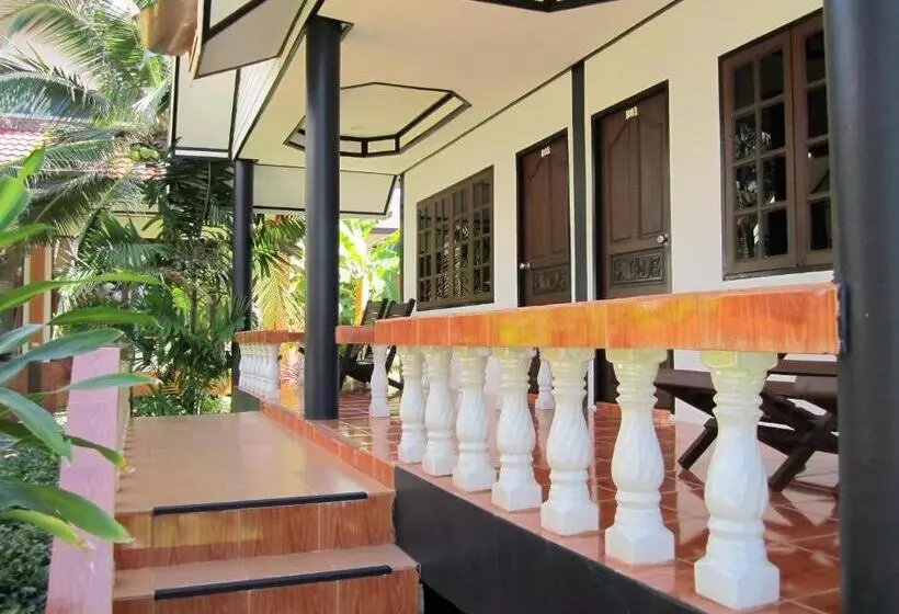اتاق لوکس با چشم‌انداز باغ, Lanta Il Mare Beach Resort