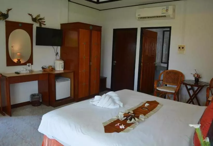 اتاق لوکس با چشم‌انداز دریا, Lanta Il Mare Beach Resort