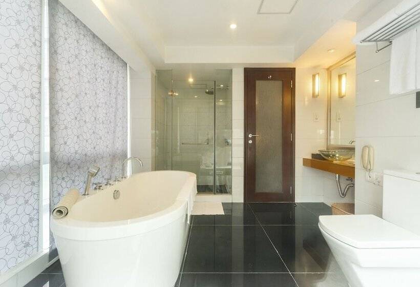 جناح إدارى, Leeden Hotel Guangzhou