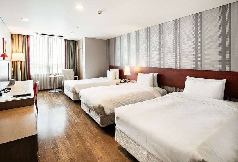デラックストリプルルーム, Ramada Hotel And Suites Seoul Namdaemun