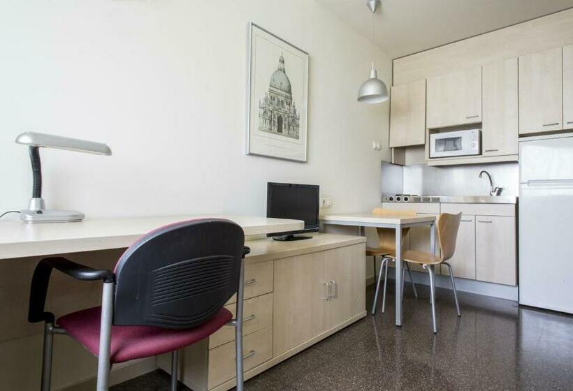 חדר סטודיו סטנדרד, Residencia Universitaria Los Abedules